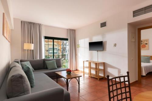 Bungalow del hotel Gf Isabel. Foto 1