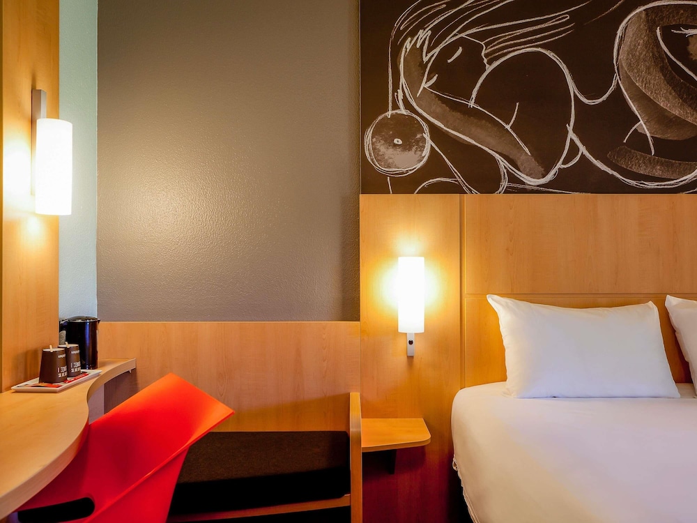 Habitación Estándar con 1 cama individual del hotel Ibis Annecy Centre Vieille Ville. Foto 3