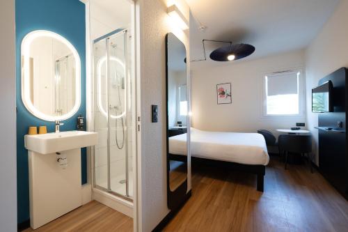 Habitación Doble Estándar del hotel Ibis Perpignan Sud Saint Charles. Foto 7