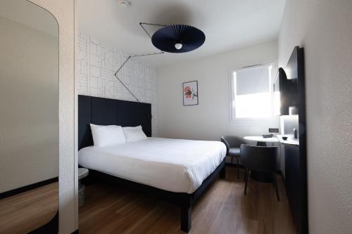 Habitación Doble Estándar del hotel Ibis Perpignan Sud Saint Charles. Foto 19