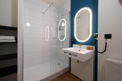 Habitación Doble Estándar del hotel Ibis Perpignan Sud Saint Charles. Foto 32