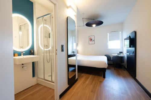 Habitación Doble Estándar del hotel Ibis Perpignan Sud Saint Charles. Foto 33