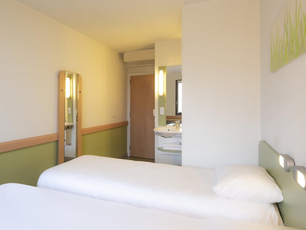 Habitación doble 2 Camas individuales del hotel Ibis Budget Antwerpen Port. Foto 1