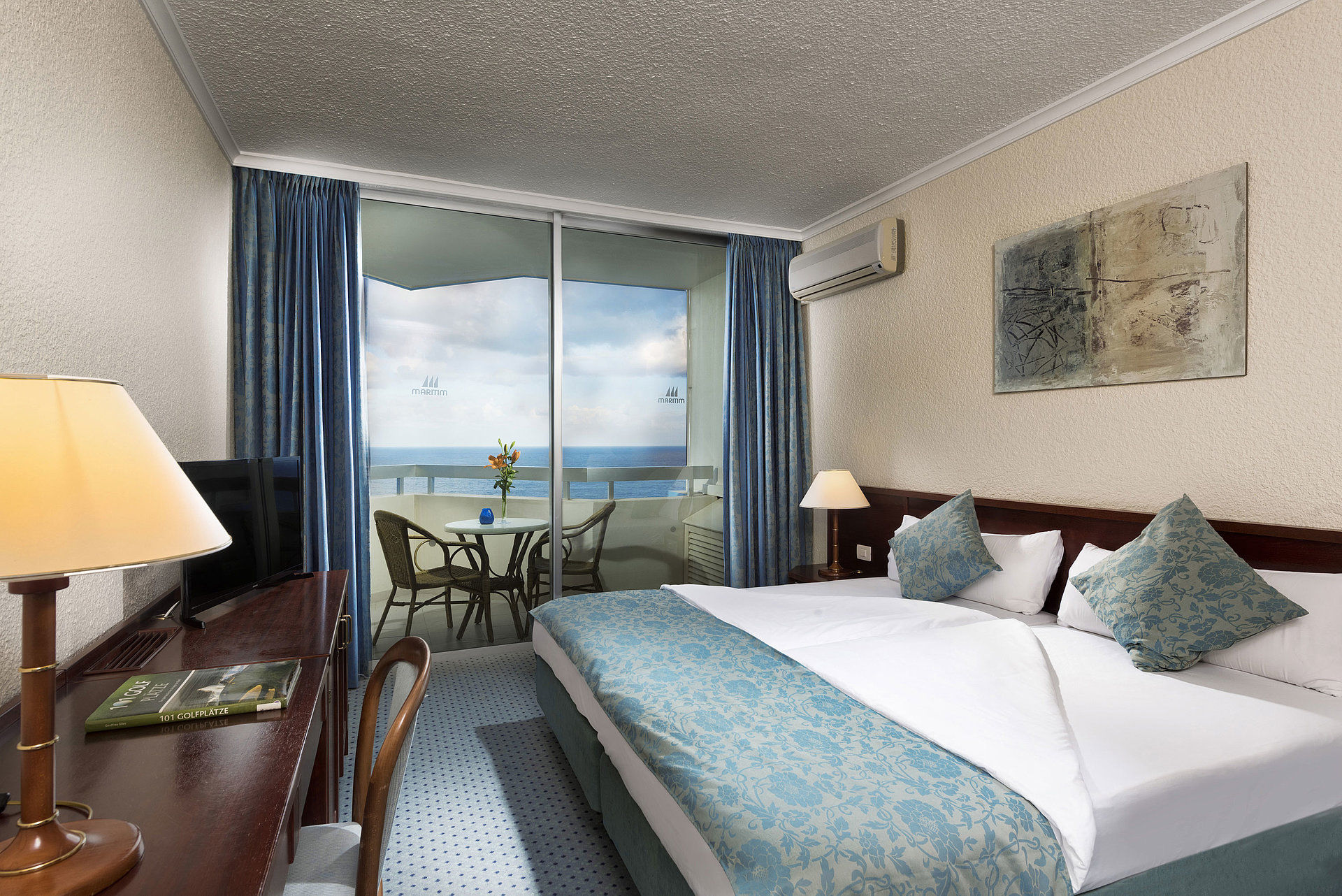 Suite del hotel Precise Resort Tenerife. Foto 1