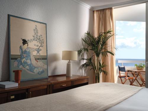 Habitación Doble con vistas al mar del hotel Precise Resort Tenerife. Foto 4
