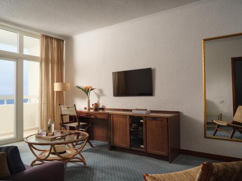 Suite con vistas al mar del hotel Precise Resort Tenerife. Foto 3