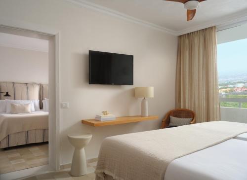 Habitación Familiar del hotel Precise Resort Tenerife. Foto 1