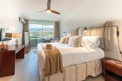 Suite del hotel Precise Resort Tenerife. Foto 5