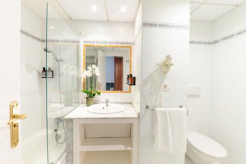 Suite del hotel Precise Resort Tenerife. Foto 9