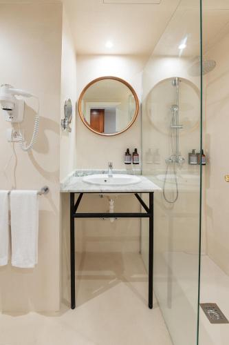 Habitación Doble con vistas al mar del hotel Precise Resort Tenerife. Foto 10