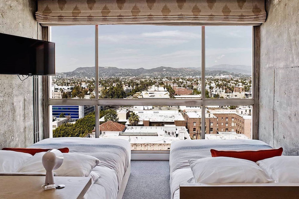 Habitación, 2 camas dobles (High - level Hollywood Hills View) del hotel The Line Los Angeles. Foto 4