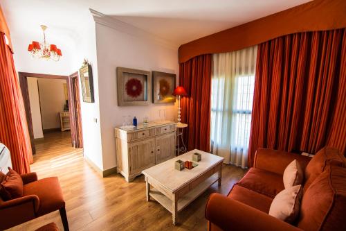 Suite Junior del hotel Hacienda Del Cardenal. Foto 4