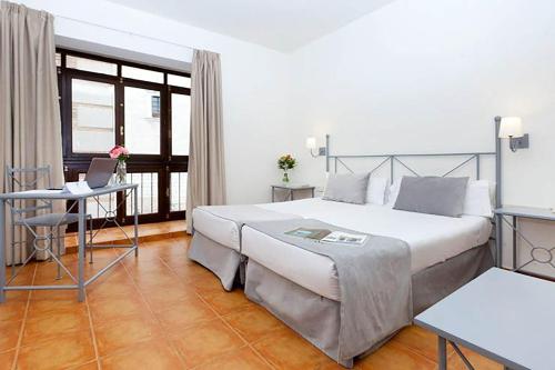 Habitación Doble - 2 camas del hotel Sercotel Toledo Imperial. Foto 1