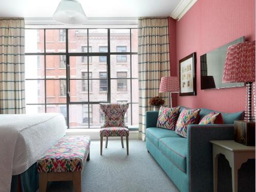 Habitación de lujo - 1 cama extragrande del hotel CROSBY STREET. Foto 6