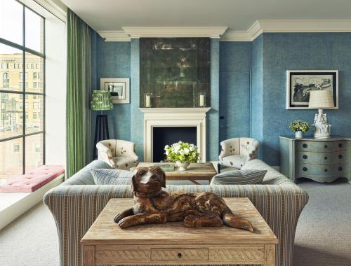 Suite Deluxe de 1 dormitorio con cama extragrande del hotel CROSBY STREET. Foto 2