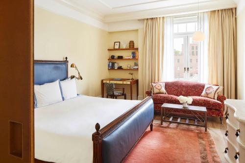 Habitación con cama extragrande y ducha a ras de suelo - Adaptada para personas con movilidad reducida del hotel The Greenwich. Foto 3