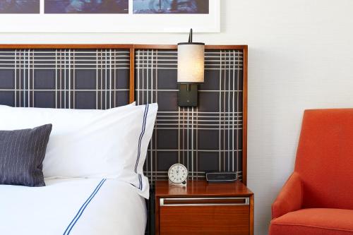 Habitación con 2 camas grandes del hotel The Godfrey Boston. Foto 3