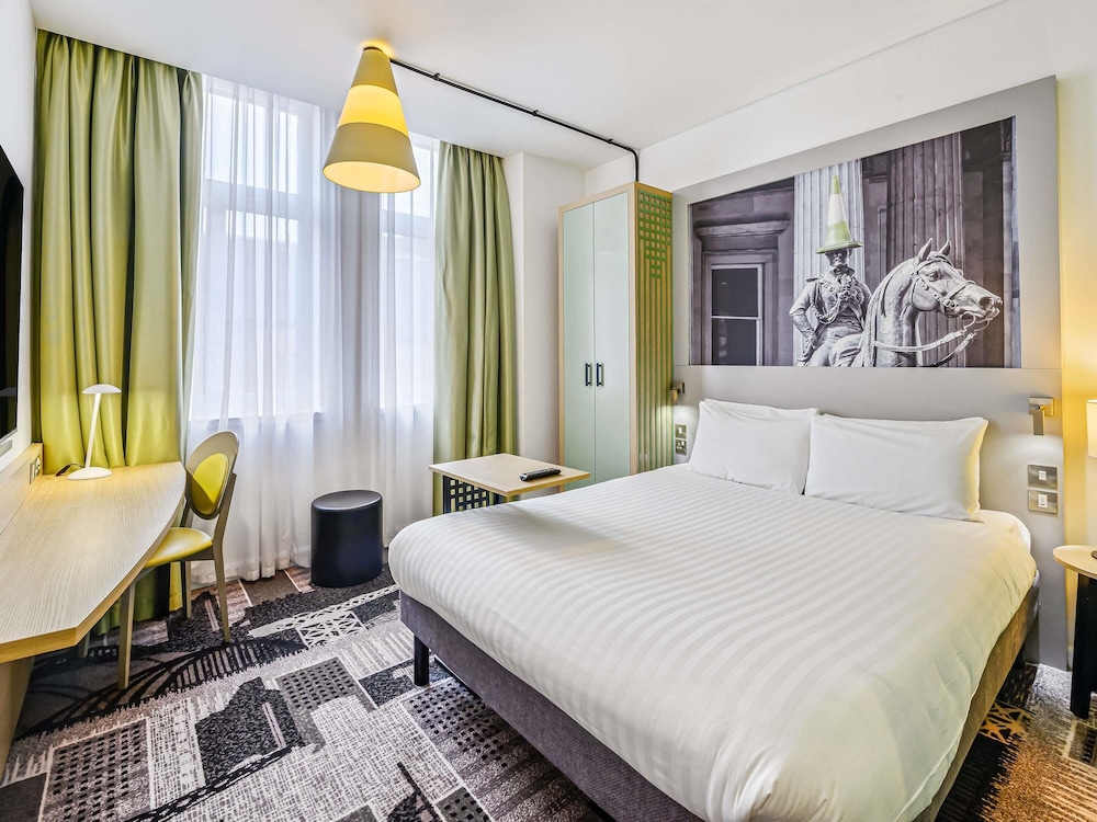 La Reina del hotel Ibis Styles Glasgow Centre George Square. Foto 7