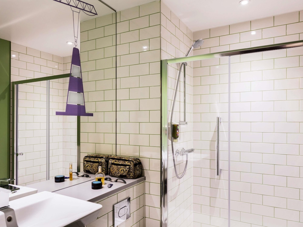 La Reina del hotel Ibis Styles Glasgow Centre George Square. Foto 10