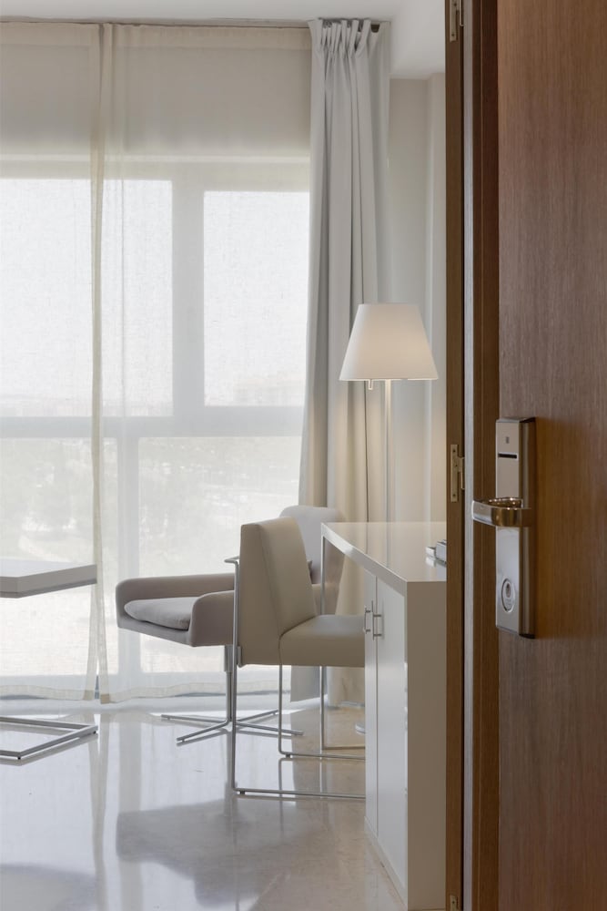 Habitación estándar (View) del hotel Nh Ciudad De Zaragoza. Foto 12