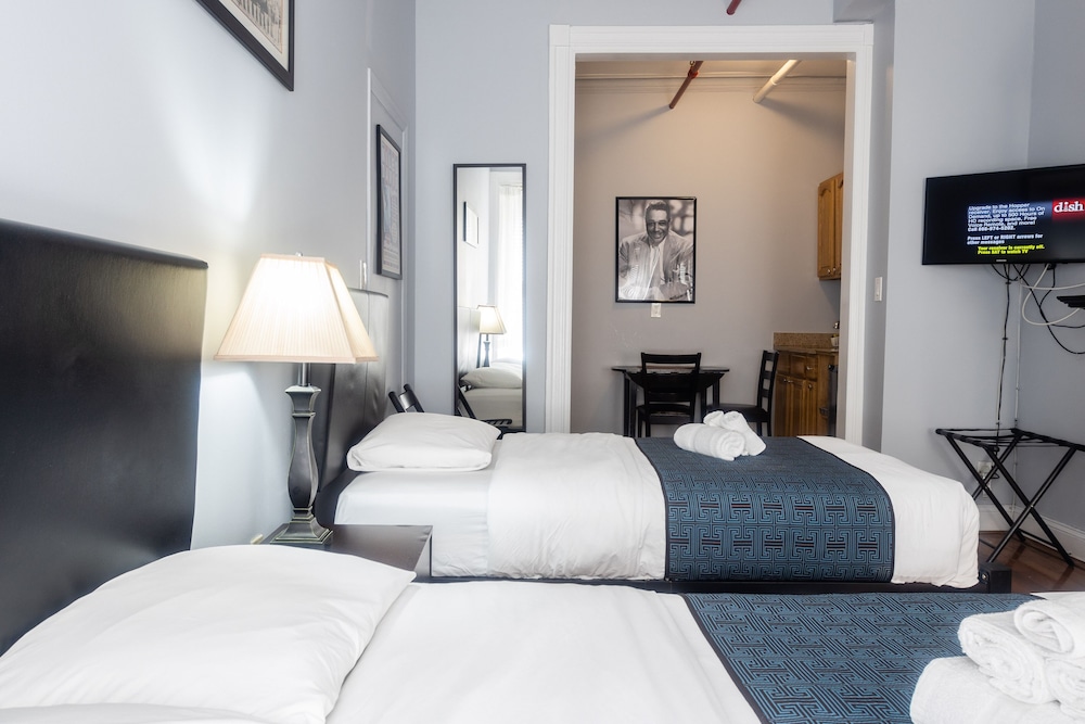 Habitación triple estándar, baño compartido (Sleeps Three - Shared Bathroom) del hotel The Central Park North. Foto 4