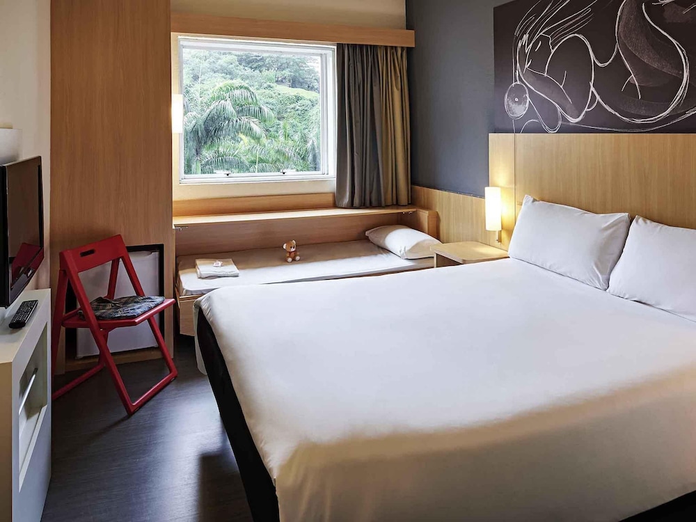 Habitación, varias camas del hotel Ibis Rio De Janeiro Centro