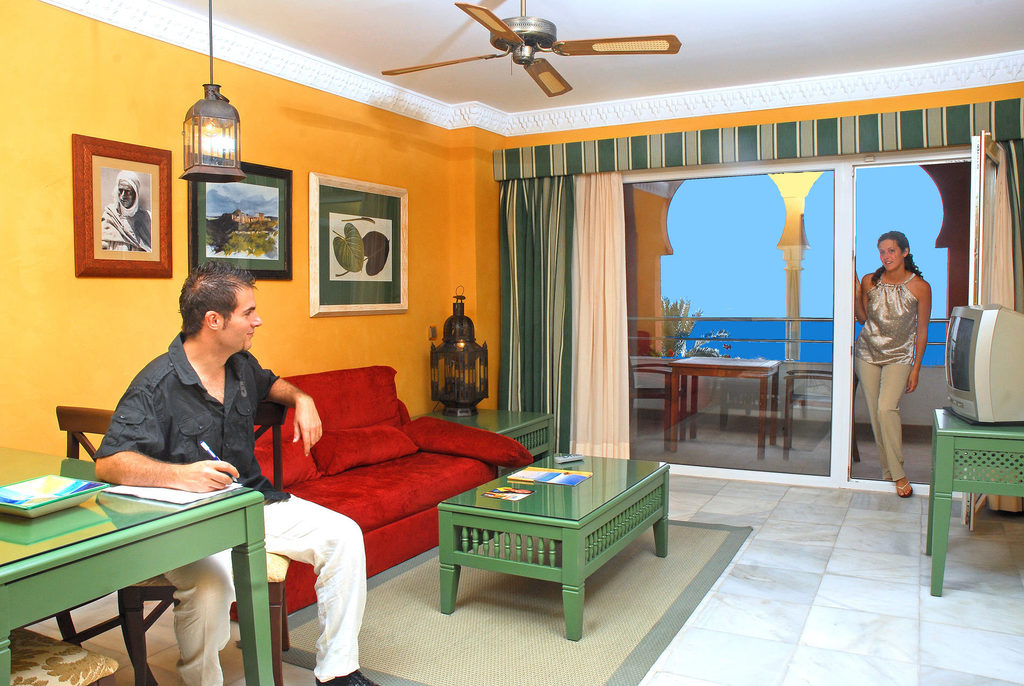 Suite con salón del hotel Playacálida