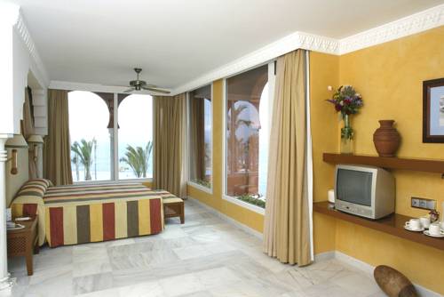 Suite con salón del hotel Playacálida. Foto 1