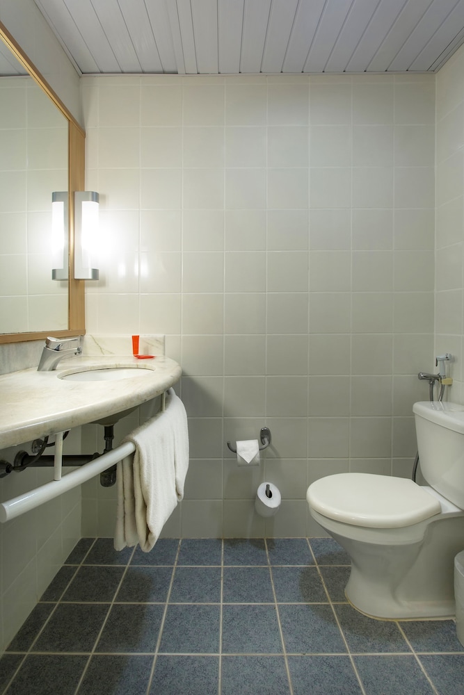 Apartamento Standard con dos camas individuales del hotel Ibis Salvador Rio Vermelho. Foto 5
