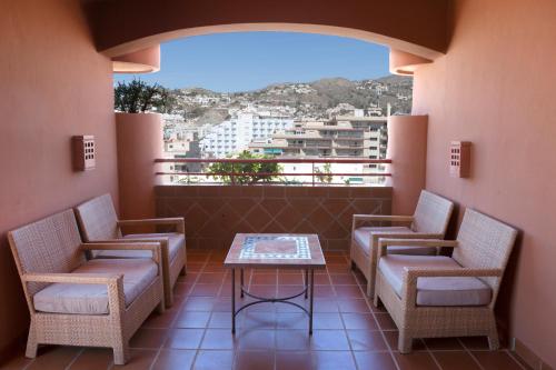 Suite con vistas al mar del hotel Ibersol Almuñecar Beach & Spa. Foto 14