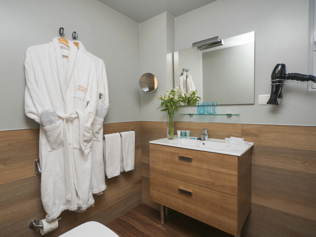 Habitación Gran Panorámica del hotel Helios Costa Tropical. Foto 2