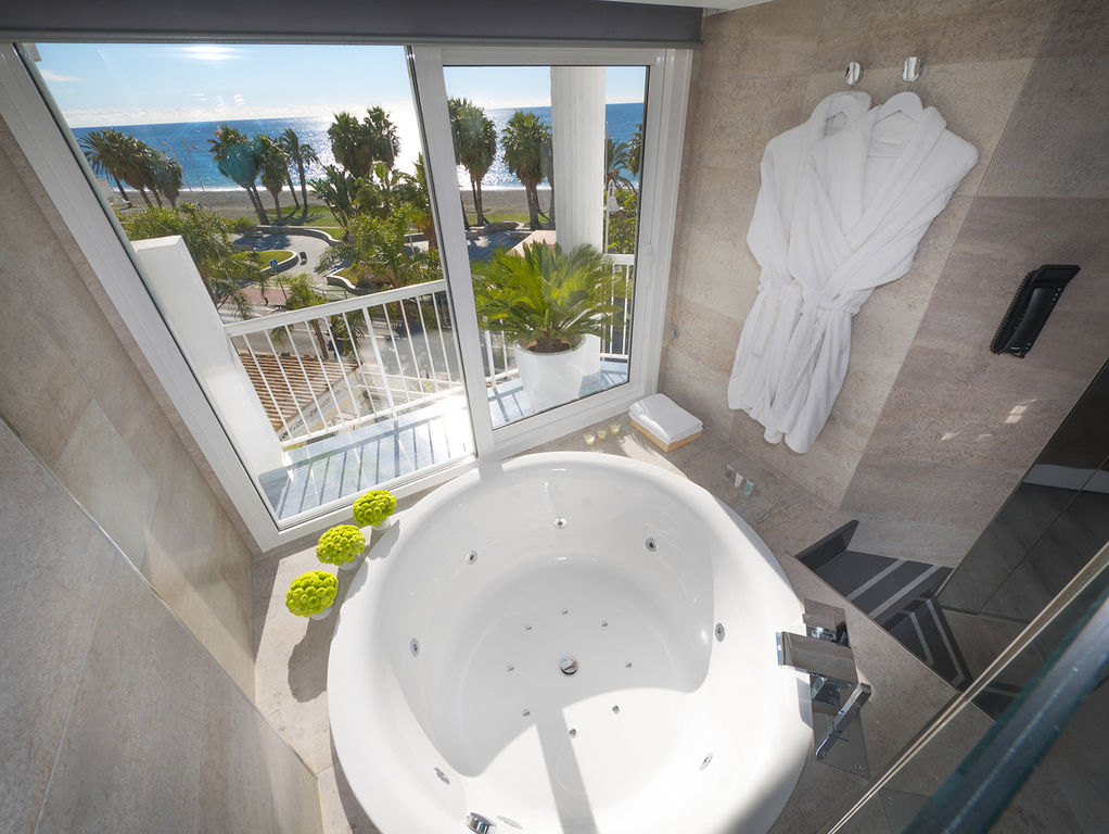 Junior suite del hotel Helios Costa Tropical