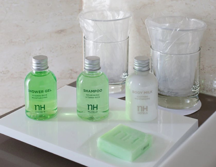 Habitación Estandar del hotel Nh Madrid Barajas Airport. Foto 8
