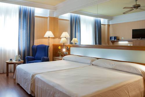 Habitación familiar del hotel Catalonia Plaza España & Spa