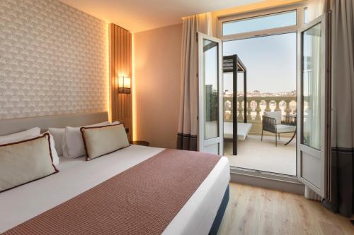 Suite con terraza del hotel Catalonia Plaza España & Spa. Foto 4