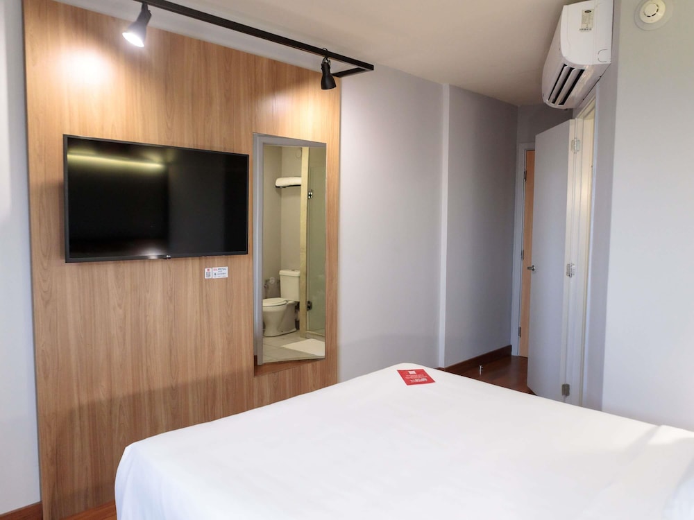 Habitación Superior con 1 cama doble del hotel Ibis Belo Horizonte Savassi. Foto 5