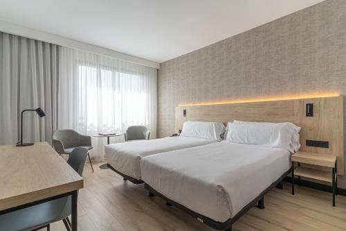 Habitación Doble - 2 camas del hotel Blanca De Navarra