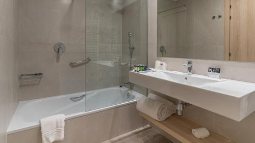 Habitación Doble del hotel Blanca De Navarra. Foto 2