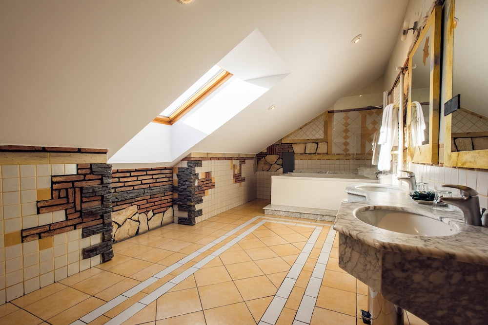 Habitación Doble Superior del hotel Spa Villa Pasiega. Foto 6