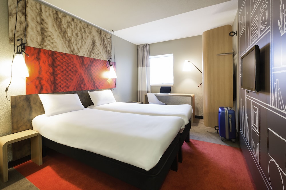 Habitacion Standard con 1 cama doble del hotel Ibis Strasbourg Centre Petite France. Foto 3