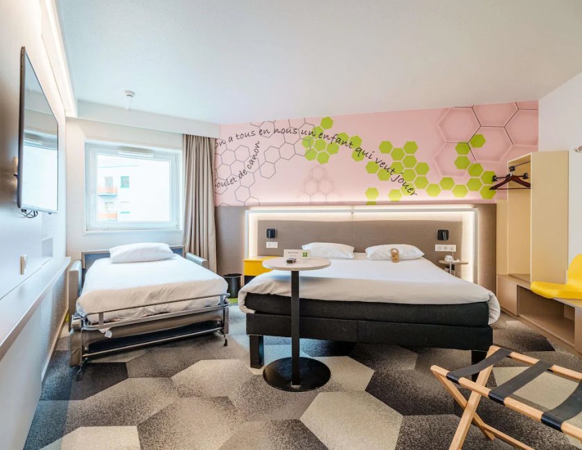 Habitación doble Sofá Cama incluido 1 Cama doble del hotel Ibis Styles Strasbourg Stade De La Meinau. Foto 1