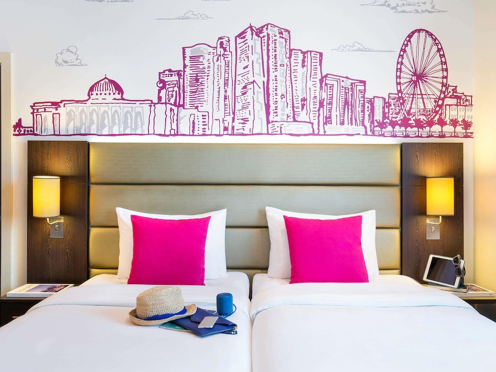 Habitación clásica con 2 camas individuales del hotel Ibis Styles Sharjah. Foto 3