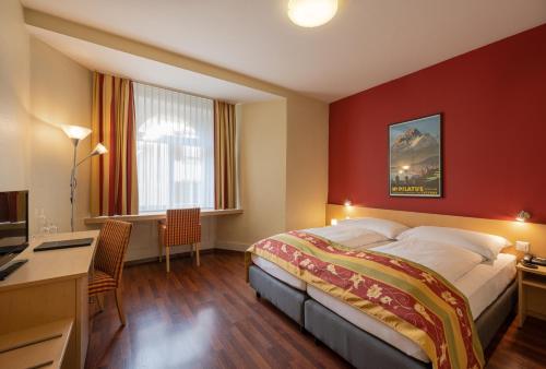 Habitación Doble Estándar del hotel De La Paix. Foto 4