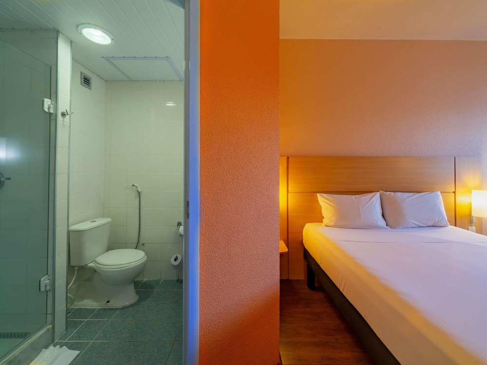 Habitación estándar, 1 cama doble del hotel Ibis Manaus Distrito Industrial. Foto 5