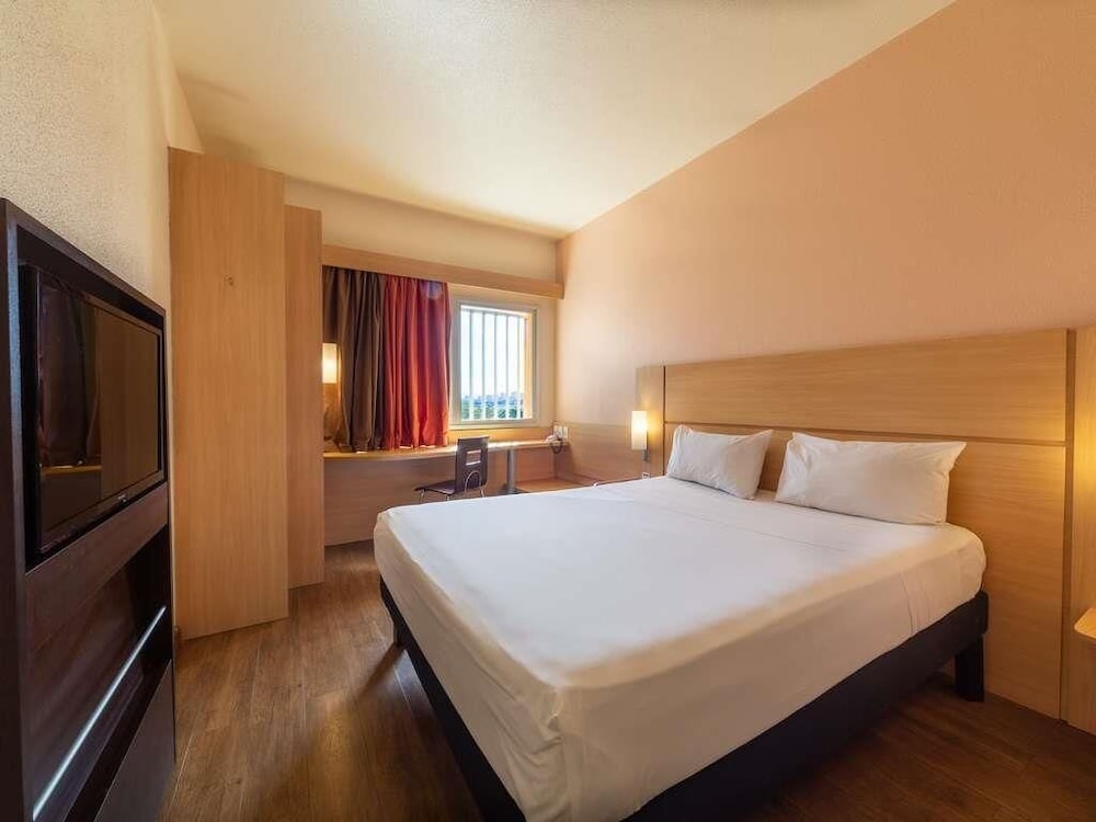 Habitación estándar, 1 cama doble del hotel Ibis Manaus Distrito Industrial. Foto 10