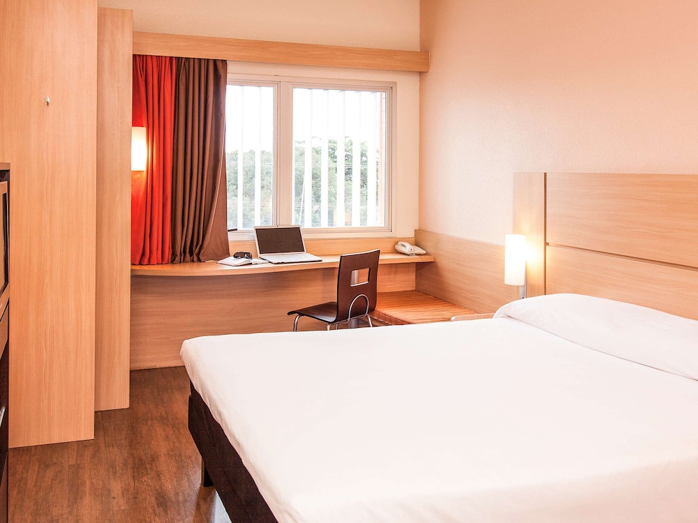 Habitación Standard con cama doble del hotel Ibis Manaus Distrito Industrial. Foto 4