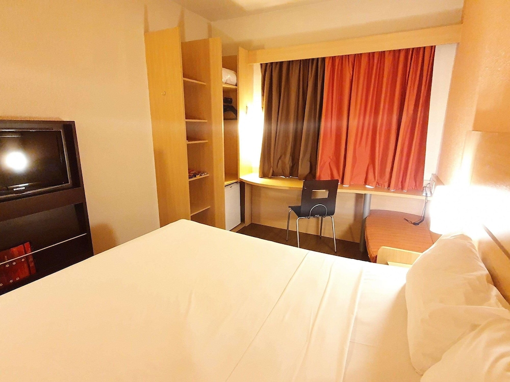 Habitación Standard con cama doble del hotel Ibis Manaus Distrito Industrial. Foto 6