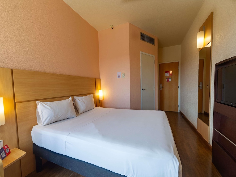 Habitación Standard con cama doble del hotel Ibis Manaus Distrito Industrial. Foto 8