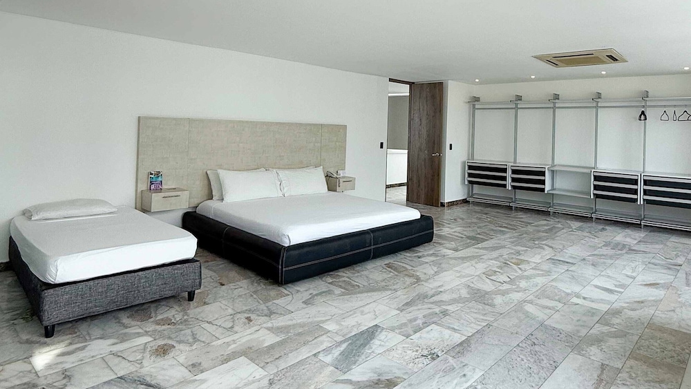 Habitación de lujo del hotel La Gran Via. Foto 3