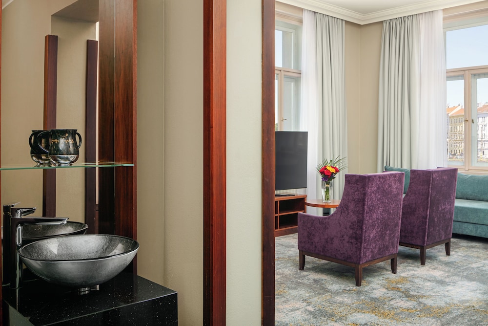 Suite Junior del hotel Kosher King David Prague. Foto 1